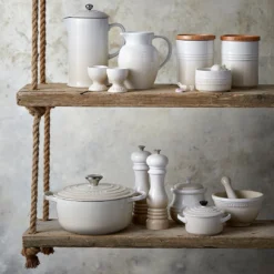 Le Creuset Knoflookpot 10 Cm 7 Le Creuset Knoflookpot 10 Cm -Woninginrichting Series 46092 01 04 a8e579f8ae