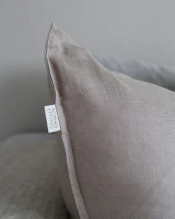 Calm Kussenhoes Linnen 50x50 Cm -Woninginrichting Series 503261 01 20 EnvironmentImage b249e8e36b scaled