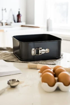 Heirol Vierkante Springvorm Extra Hoog 5 Heirol Vierkante Springvorm Extra Hoog -Woninginrichting Series 515914 01 4 EnvironmentImage c998df7ab8 scaled