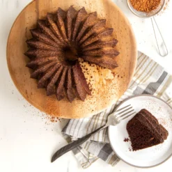 Nordic Ware 5 Cup Brilliance Bundt Bakvorm -Woninginrichting Series 515973 01 6 EnvironmentImage 8fcf04f493 scaled