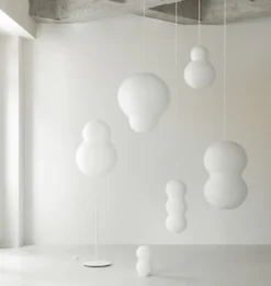 Normann Copenhagen Puff Bubble Lamp 35x50 Cm -Woninginrichting Series 571400 01 11 EnvironmentImage 93b7bee774 scaled